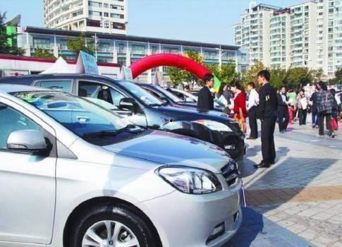 国产车崴脚视频,揭秘国产车质量疑云